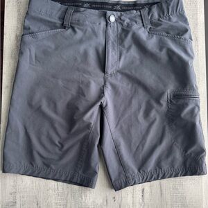 ZeroXposur Men's 9” Gray Shorts